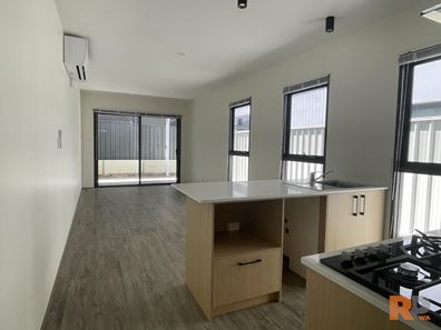 6/114 Waldeck Road, Caversham WA 6055