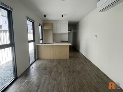 6/114 Waldeck Road, Caversham WA 6055