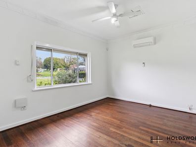 6 Taree Street, St James WA 6102