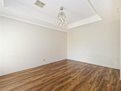 18 Sapphire Chase, Wellard WA 6170