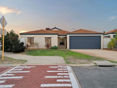 1 Lombadina Parade, Secret Harbour WA 6173