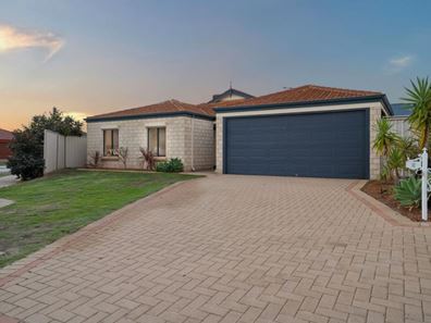 1 Lombadina Parade, Secret Harbour WA 6173