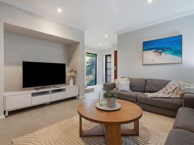 10A Lantana  Avenue, Mount Claremont WA 6010