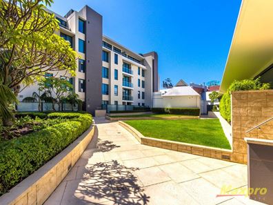W202/70-72 Canning Beach Road, Applecross WA 6153