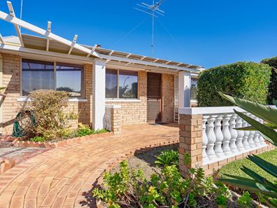 18 Erica Street, Coodanup WA 6210