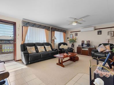 18 Erica Street, Coodanup WA 6210
