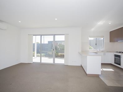 10 Emily Loop, Madeley WA 6065