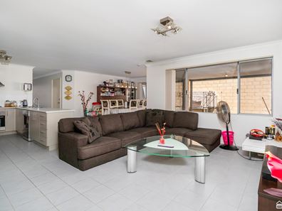 35/121 Eighth Road, Armadale WA 6112