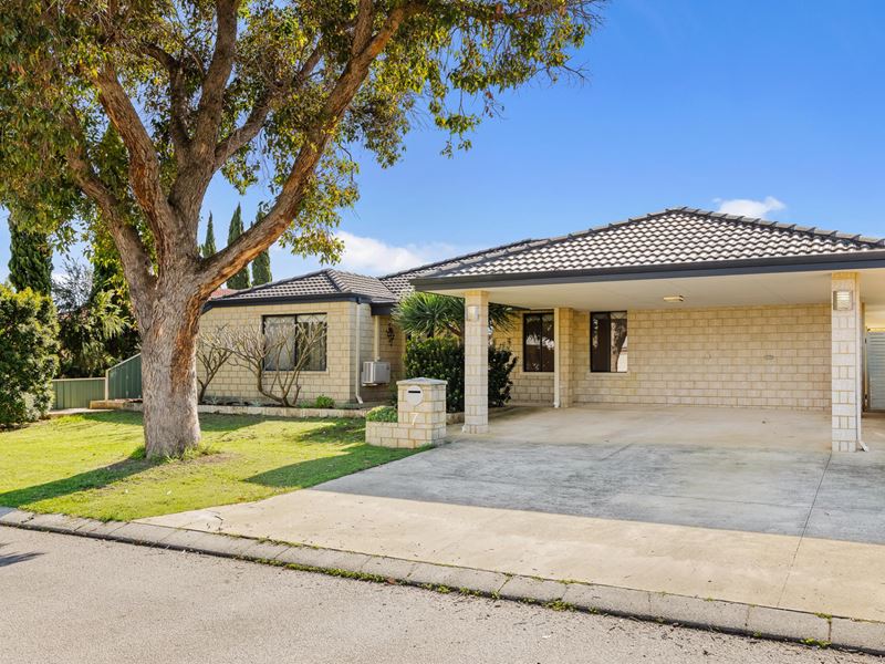 7 Sapphire Way, Maida Vale WA 6057