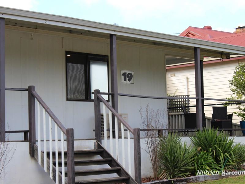 19 Hale Street, Narrogin WA 6312