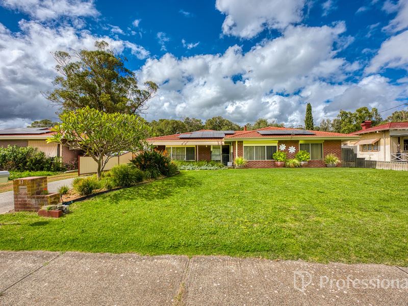 11 Railway Parade, Yarloop