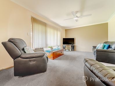 11 Railway Parade, Yarloop WA 6218
