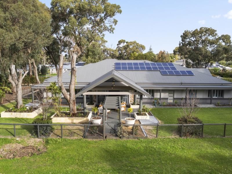 2 Gaze Grove, Golden Bay WA 6174