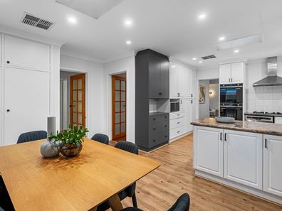6 Gifford Way, Dianella WA 6059