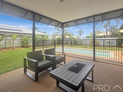 12 Armstrong Drive, Baynton WA 6714