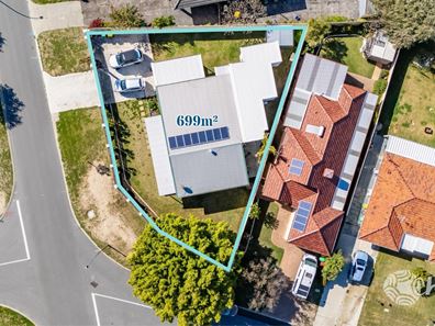 11 East Road, Shoalwater WA 6169