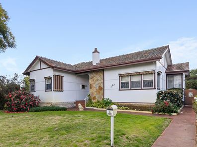 4 Hardy Road, Bassendean WA 6054