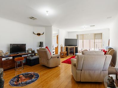 1 Stipling Gardens, Leda WA 6170