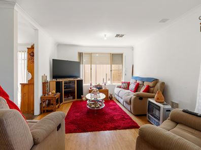 1 Stipling Gardens, Leda WA 6170
