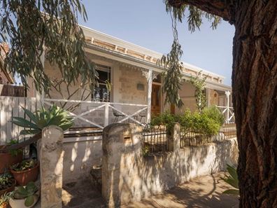 9 Burt Street, Fremantle WA 6160