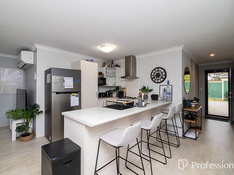 3/160 Cammillo Road, Kelmscott WA 6111