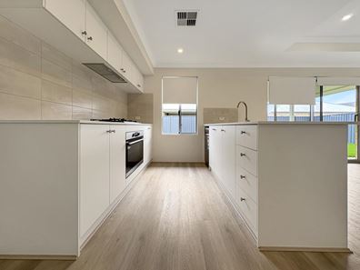 29 Pomodoro Cres, Wellard WA 6170