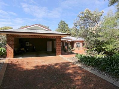 42 Tributary Place, Leschenault WA 6233