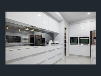 102 Sapphire Chase, Wellard WA 6170