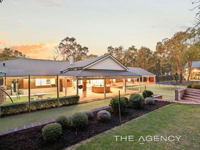 935 Bushlands Road, Hovea WA 6071