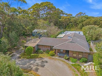 35 Queen Street, Little Grove WA 6330
