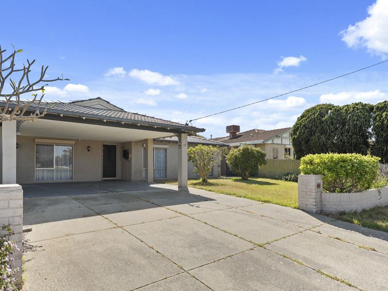 17 Barbrook Way, Warnbro WA 6169
