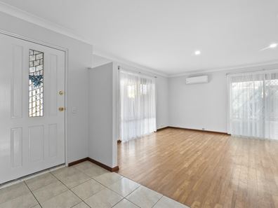 17 Barbrook Way, Warnbro WA 6169