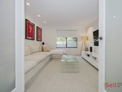 5 Carlton  Turn, Currambine WA 6028