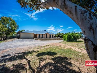 7 Horseshoe Court, Deepdale WA 6532