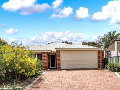 18 North Crescent, Byford WA 6122