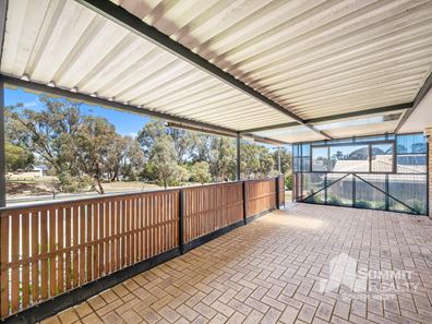 14 Hewison Street, Withers WA 6230