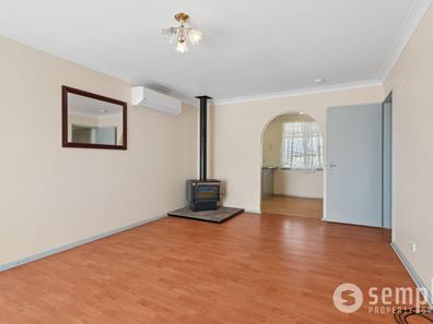 13 Neale Place, Cooloongup WA 6168