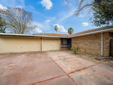 8 Barbel Close, East Cannington WA 6107