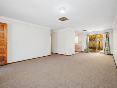 20/33 Brookside Avenue, Kelmscott WA 6111