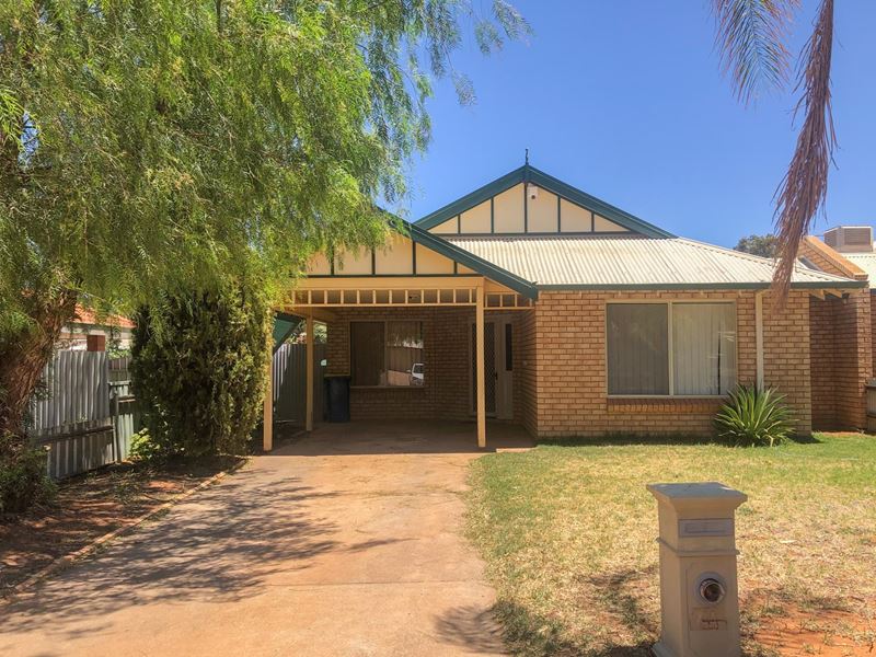 4A Nepean Grove, Hannans