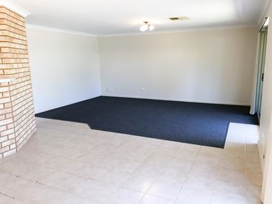 4A Nepean Grove, Hannans WA 6430