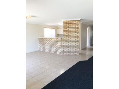 4A Nepean Grove, Hannans WA 6430
