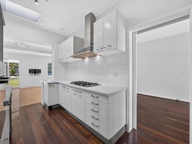 21 North Banff Road, Floreat WA 6014