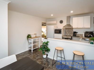 8 Nix Street, Boyup Brook WA 6244