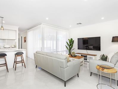 270C Grand Promenade, Dianella WA 6059