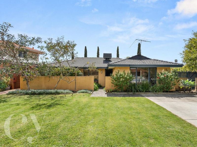 4 Loris Way, Kardinya WA 6163
