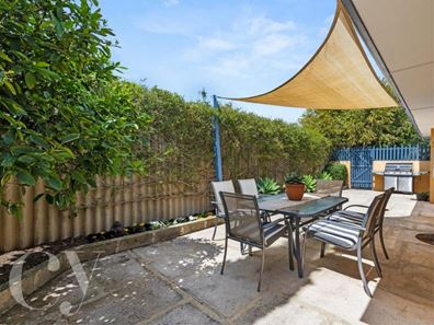 4 Loris Way, Kardinya WA 6163