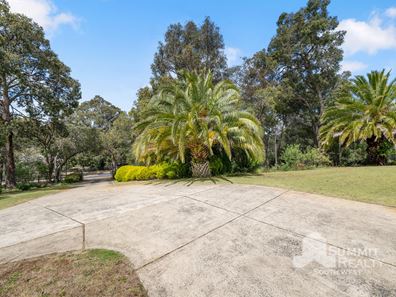 6 Hamblin Way, Leschenault WA 6233