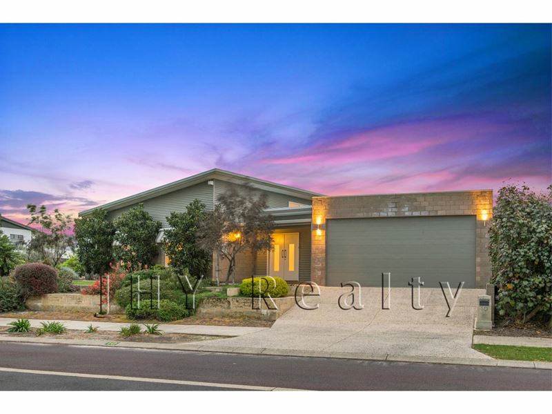 10 Harry King Avenue, Dunsborough WA 6281