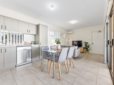 7/13 Scales Way, Spearwood WA 6163